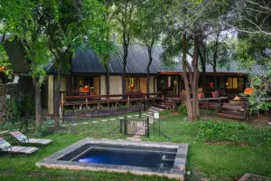 Madikwe House exterior.