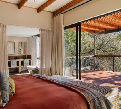 Kubu Villa room interior.