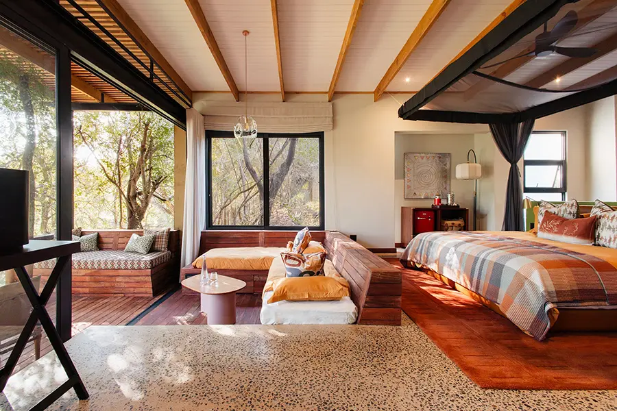 jacis-private-lodge-madikwe-safari-suite-expedition2