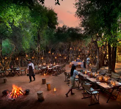 JacisSafariLodge-Dining-BomaCampFire