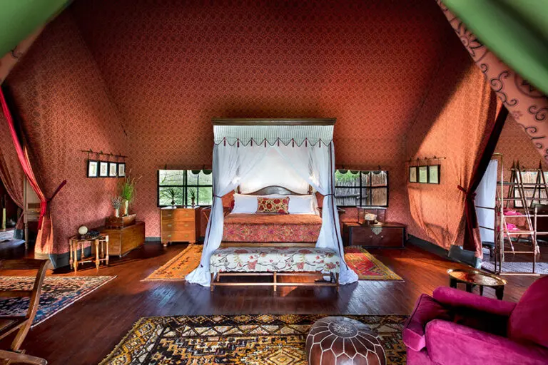 Tienda de invitados - interior del dormitorio.