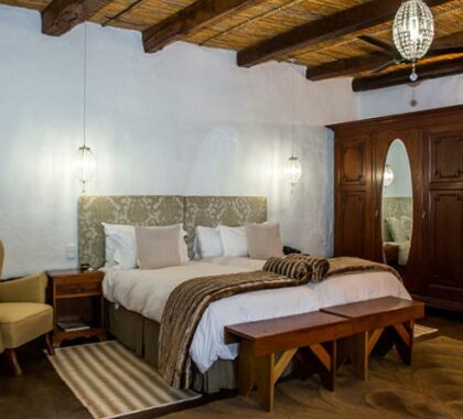 The original manor house has been restored in style, with seven luxurious suites, an executive suite and a family room.
