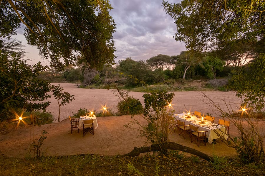 Alfresco dining at Jongomero. 