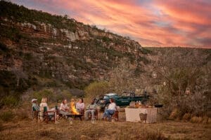 Las paradas al atardecer son uno de los momentos culminantes del safari.