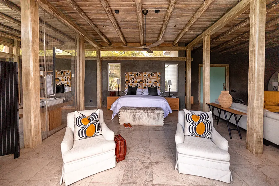 kapama-karula-superior-villa-interior-view-bed-and-sitting-area