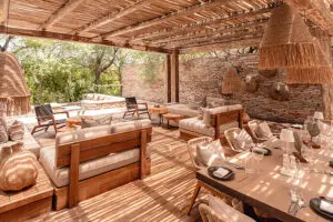 kapama-karula-dining-deck-lounge