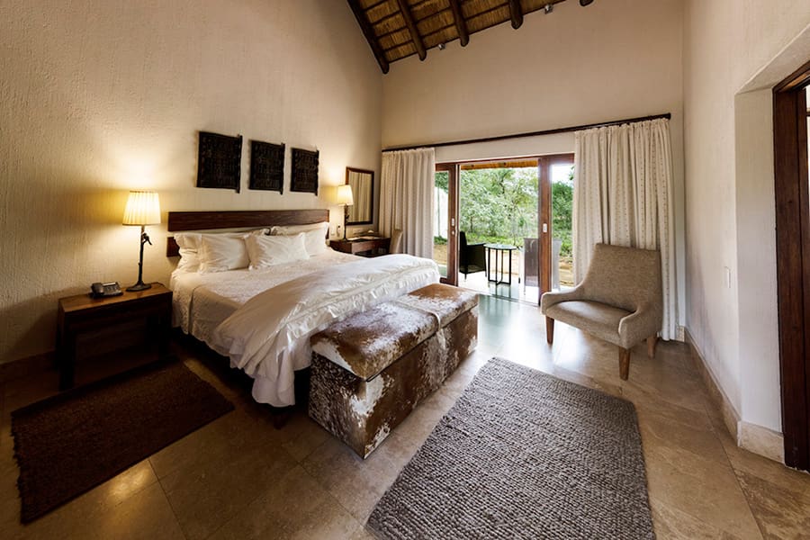 kapama-southern-camp-standard-suite-bush-view