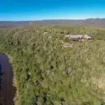 Kariega Settlers Drift setting elevated, overlooking the river and reserve.