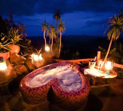 For our Kenya honeymoon collection, we've chosen lodges that offer the ultimate in romance & location.