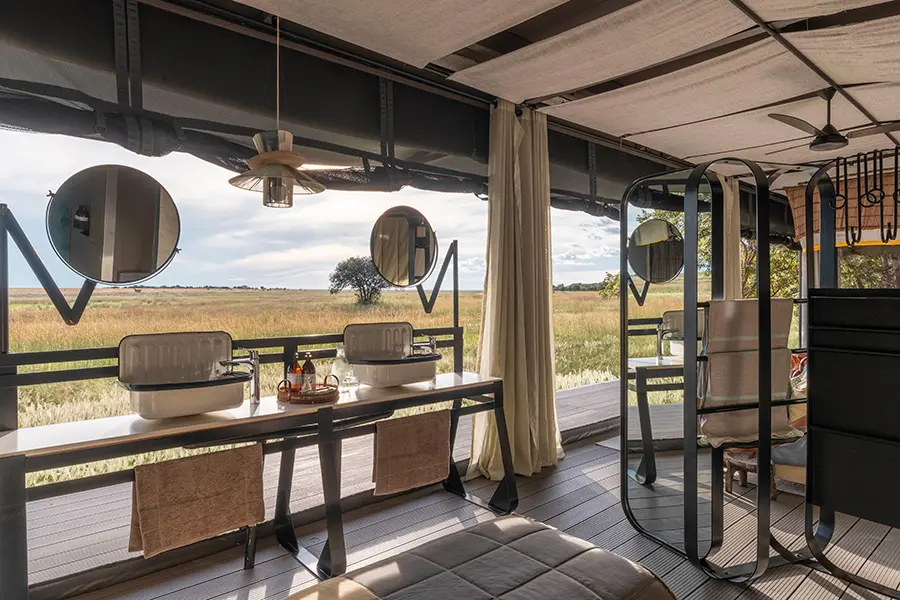 ker-downey-zambia-king-lewanika-bathroom