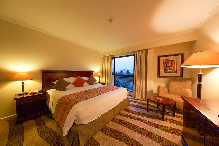 Kigali-Serena-Hotel---bedroom-interior
