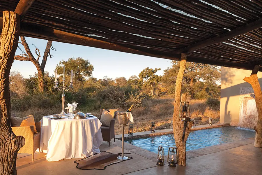 kings-camp-honeymoon-suite-private-dining
