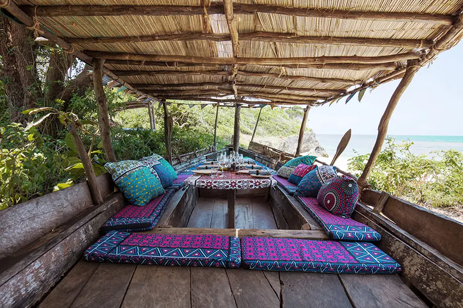 Enjoy a lunch in an old traditional boat.