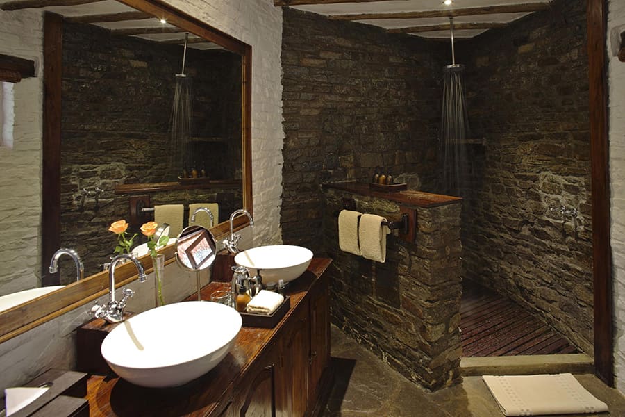 kleins-camp-_bathroom-2014-12