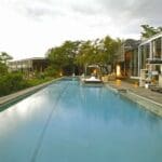 Las increíbles suites de Singita Lebombo están situadas en una concesión privada de Kruger para que disfrute de total exclusividad.