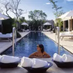 Los huéspedes del Royal Malewane pueden refrescarse en una de las piscinas más elegantes del Kruger, que se disfruta mejor después de un safari.