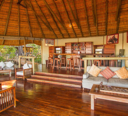 KwandoLagoonCamp-Interior-Lounge