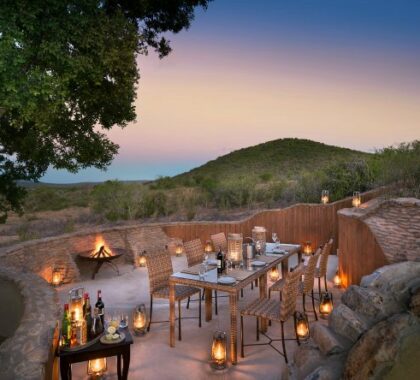 Enjoy delicious family dishes or local specialities under the beautiful African sky.