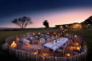 Montaje de la cena en el Boma 