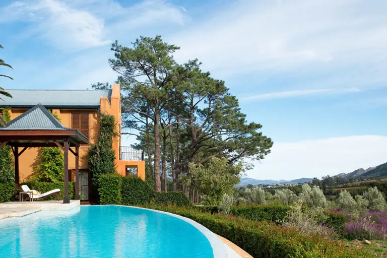 La piscina de la residencia.