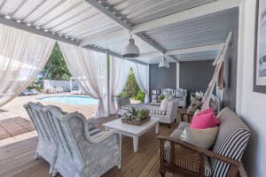 LairdsLodgeCountryEstado-Piscina-Bebidas
