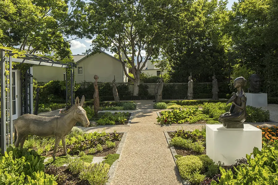 le-quartier-fran-ais-vegetable-and-herb-garden