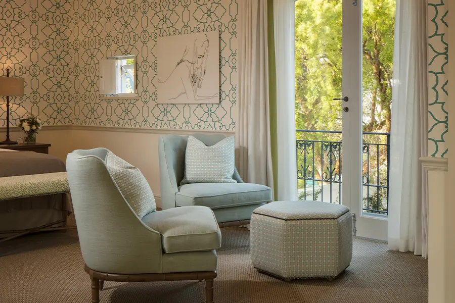 Four quarters suite chairs and view