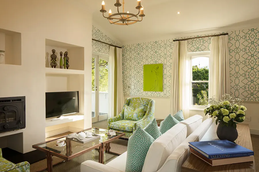 Four Quarters suite lounge area