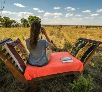 lemala-mara-watching-a-river-crossing-2