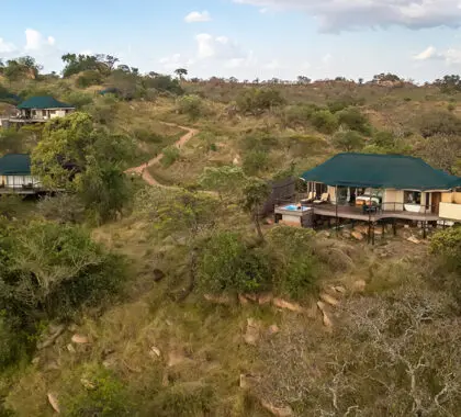Construido en el Parque Nacional del Serengeti | Lemala Kuria Hills Lodge