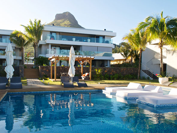 Enjoy the convenience of villa living in Leora's modern, ocean-facing apartments.