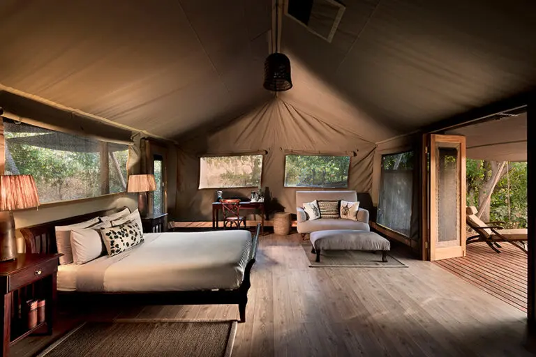LinyantiBushCamp-UpperLevelBedroom-LuxuryRoom