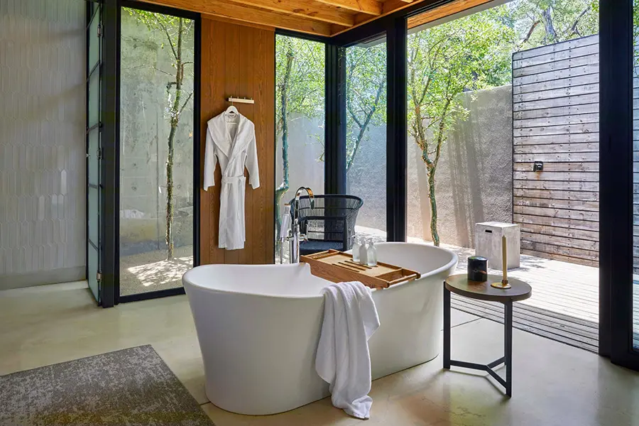 lion-sands-ivory-lodge-fish-eagle-residence-bathroom-2-large