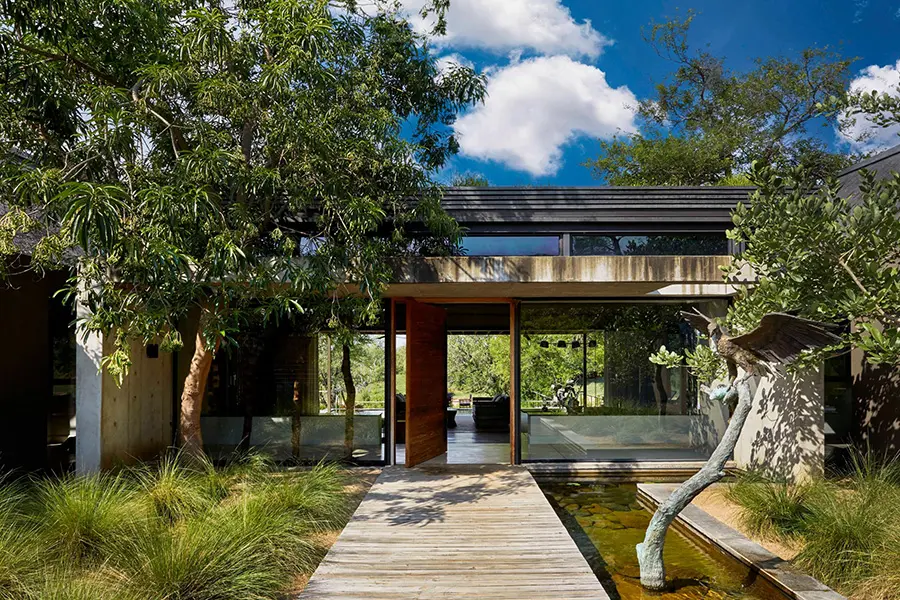 lion-sands-ivory-lodge-fish-eagle-residence-entrance-large