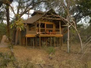 Las tiendas están aisladas y escondidas.