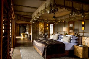 LittleMombo-UplevelBedroom-LuxuryRoom