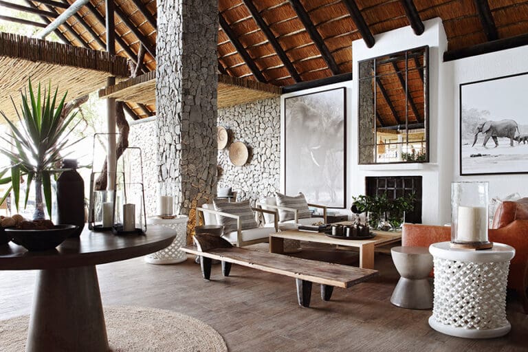 LondoloziPrivateGraniteSuites-Entrance-GuestArea