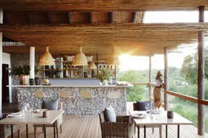 LondoloziPrivateGraniteSuites-Interior-Bar