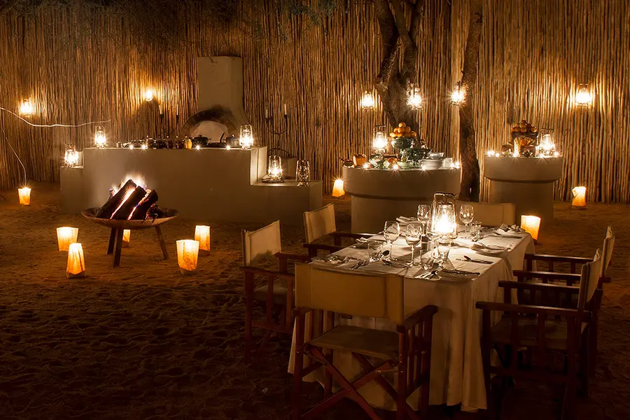 LondoloziTreeCamp-Dining-BomaCampFuego