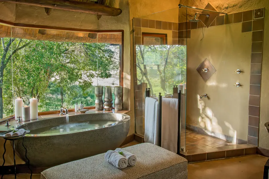 lukimbi-safari-lodge-premier-suite-3
