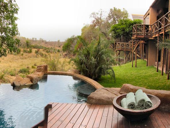 Ideal for families, Lukimbi has a large free flow swimming pool and deck area to relax.
