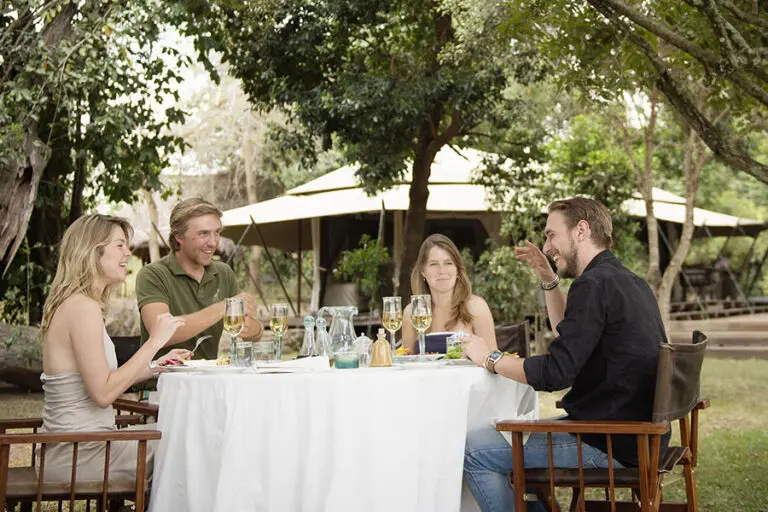 Feast on lunch on the lawn. 