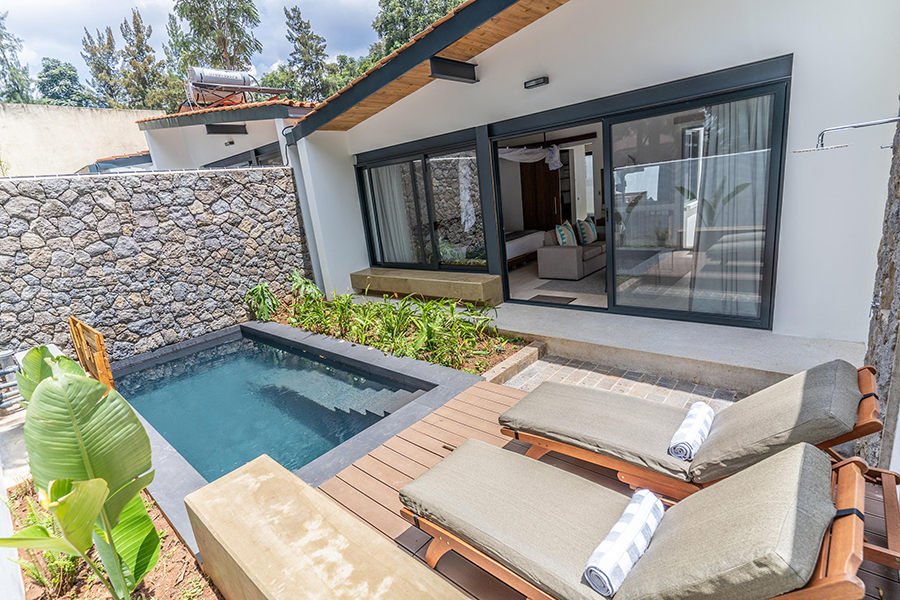 luxury-pool-villa