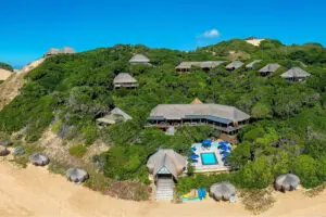 Machangulo Beach Lodge is situated amongst the white-sand dunes of southern Mozambique, close to Maputo.
