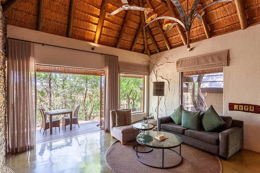 madikwe-hills-private-game-lodge-madikwe-hills-mvr-accommodation-room-3-03