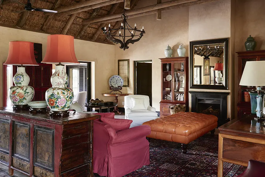 malewane-lodge-at-royal-malewane-thornybush-kruger-royal-suite-lounge-2