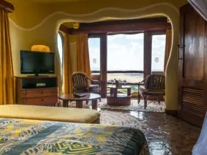 Ideal for honeymooners, the lodge's Mara Suite comes complete with butler, in-house catering & bar.