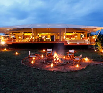 Uma fogueira de boma acolhedora. 