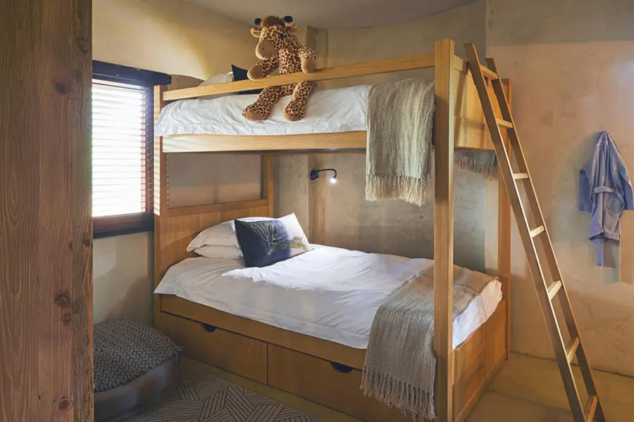 marataba-safari-lodge-_maratabasafari-_kidsroom_2