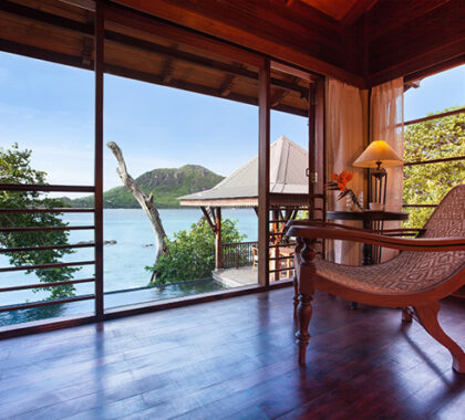Beautiful views of the Marine Park await you from every window.